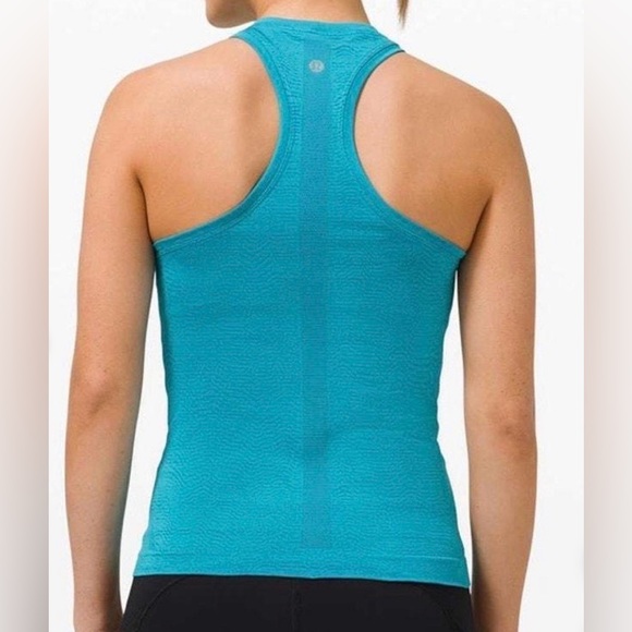 Lululemon Swiftly Tech Racerback 2.0 Race Size 4 - Picture 2 of 6